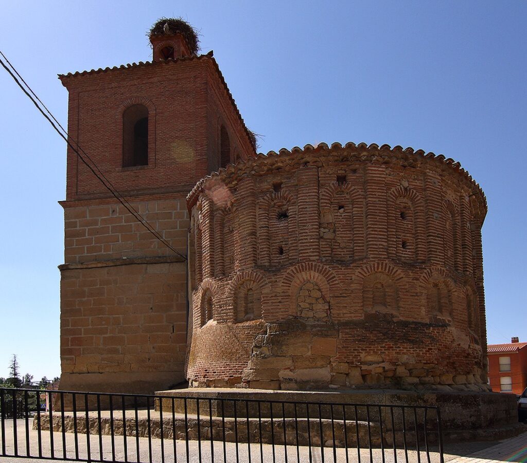 Imagen de la iglesia de Santiago Apóstol en Aldealengua, Salamanca
