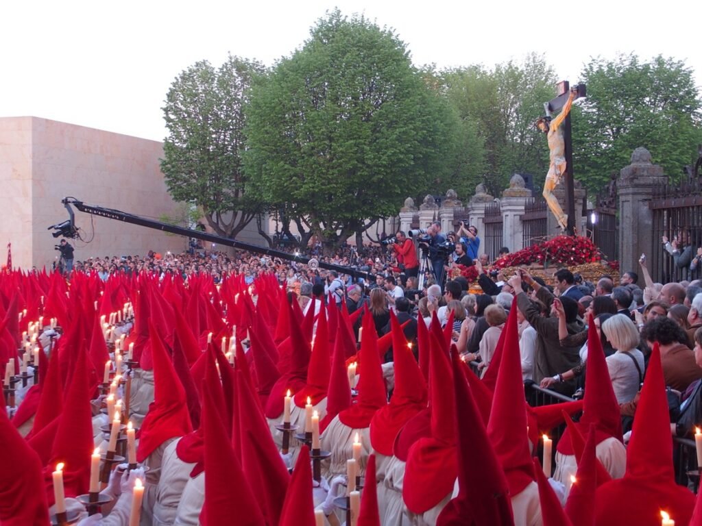 Imagen del Cristo de las Injurias de la Catedral de Zamora procesionando el Miércoles Santo